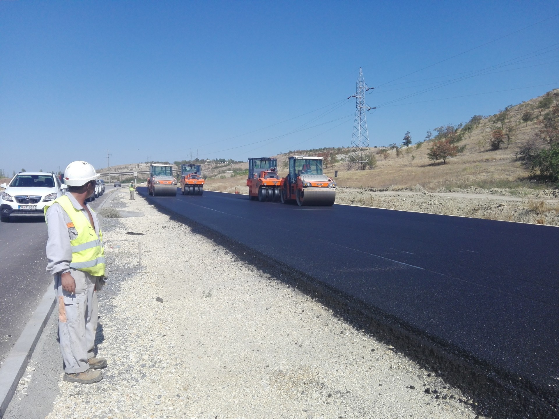 Усвоена Годишната програма за изградба и реконструкција на државни патишта за 2018 година